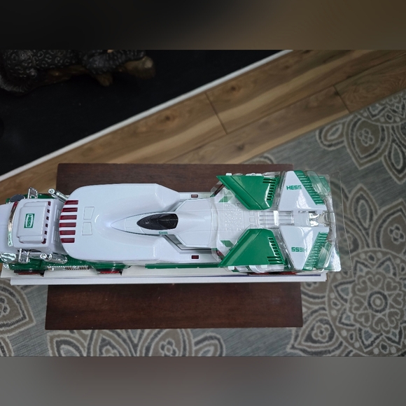 2010 Hess Toy Trailer Truck & Jet. New in Box. - Picture 3 of 10